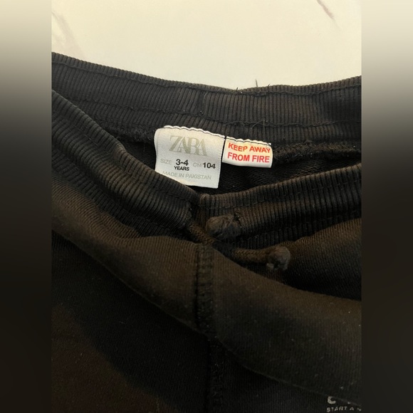 3 pair of Zara’s toddler sweats - Picture 4 of 9